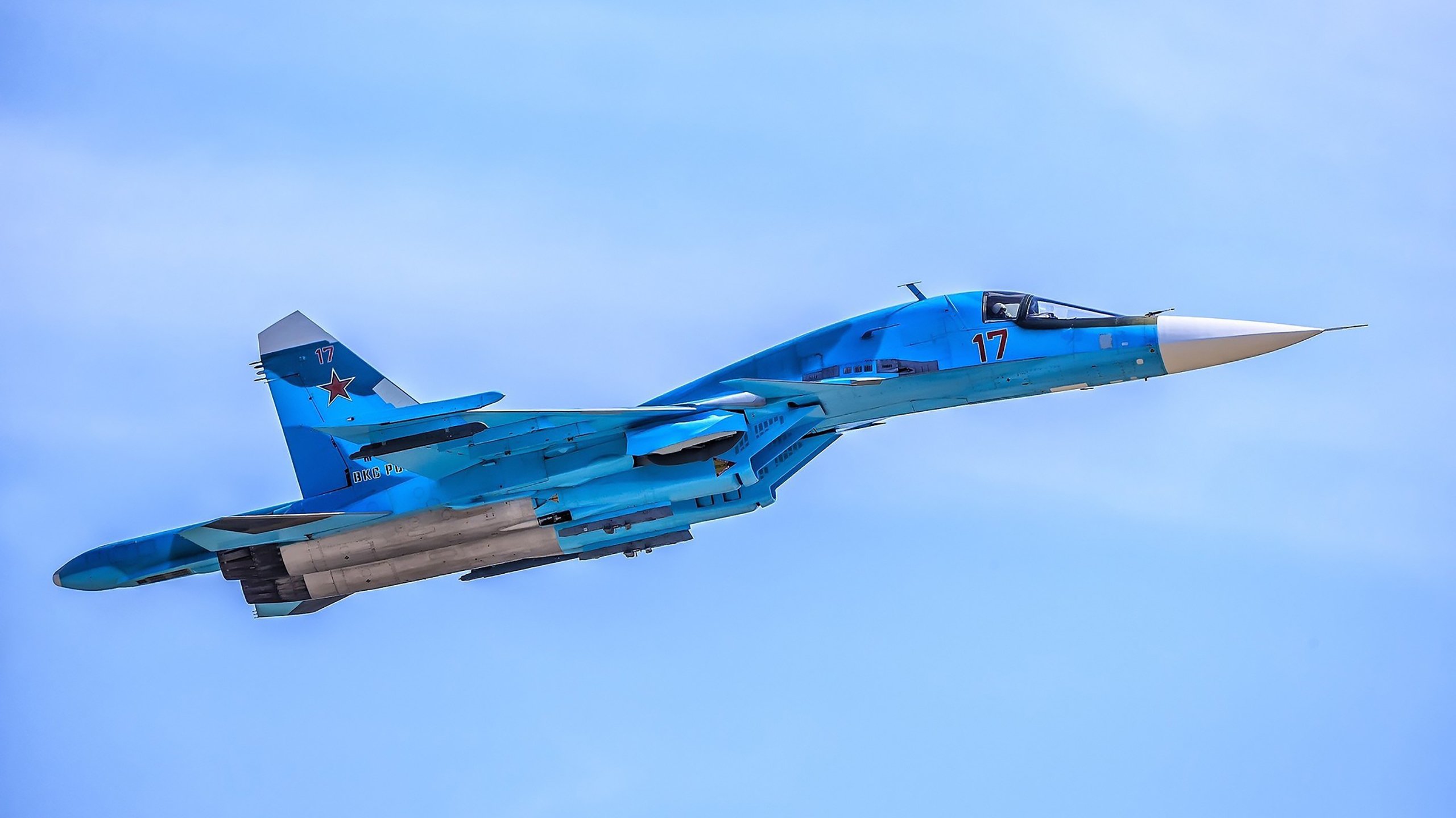 【规则深入】裁判如何应对比赛中的争议犯规?,比赛过程中当裁判员发现误判时只能在什么时间更改判决