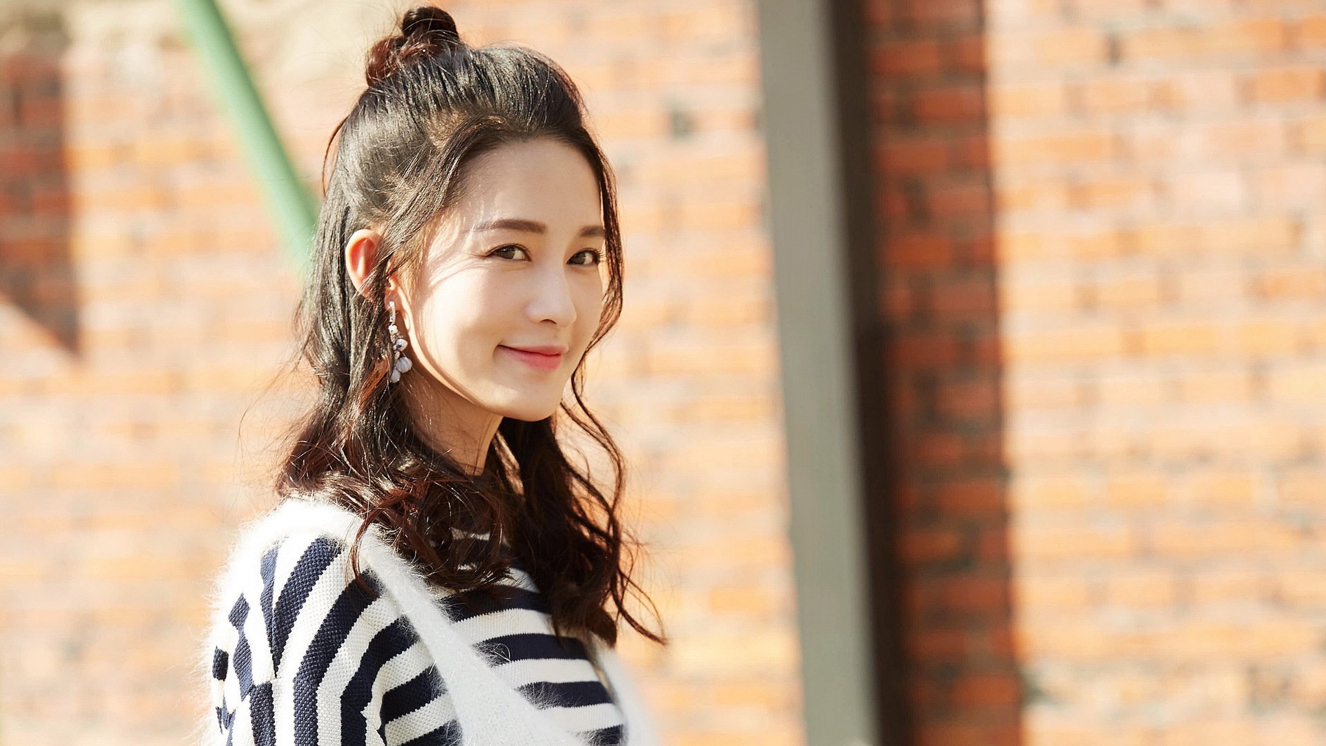 塞尔赫斯特主场爆冷击败对手,提升联赛排名,赫尔塞思