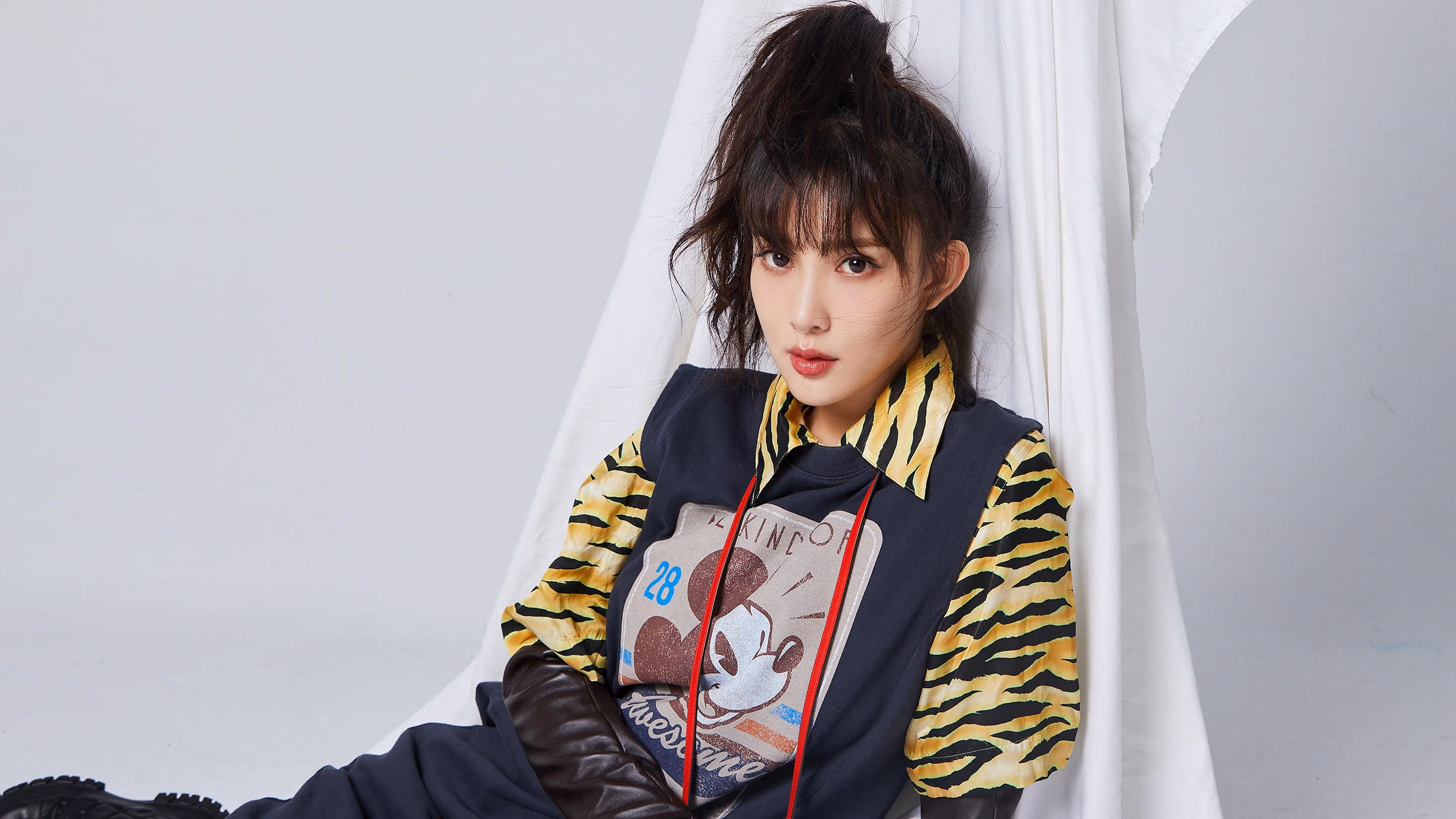 奥格斯堡蓝衫军铁闷韧性,坚守阵地砥砺向前