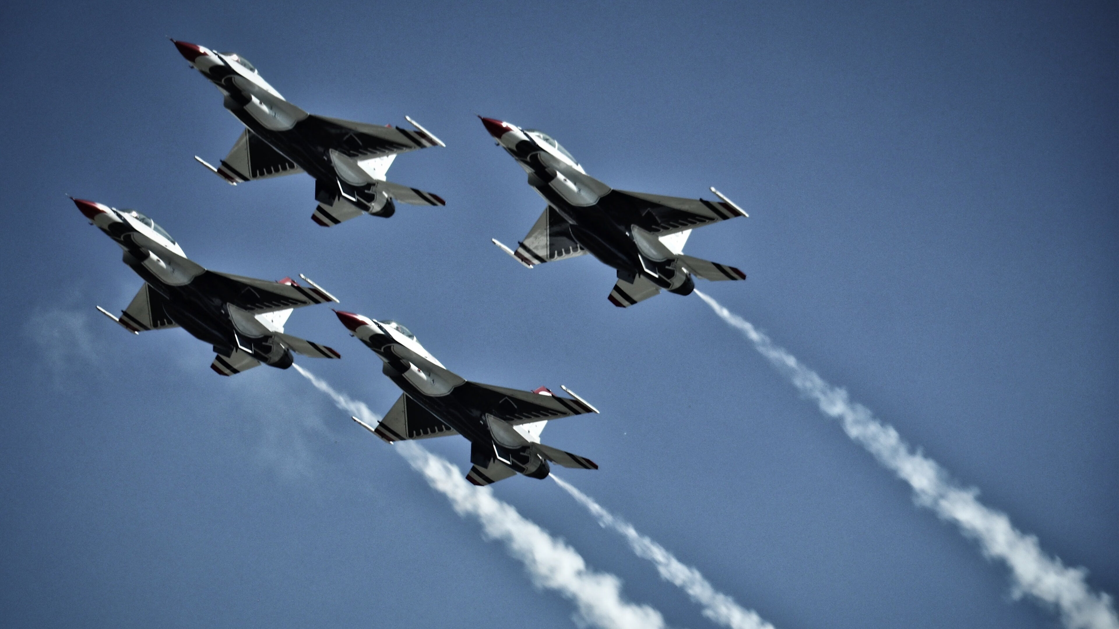 中国足球注重技战术训练但比赛经验仍显不足，中国足球队战术