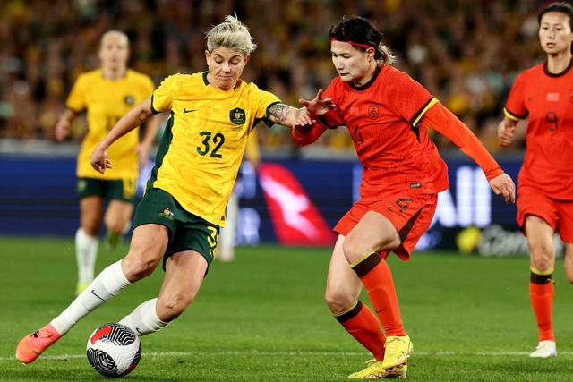 各国足球文化的传承与变革