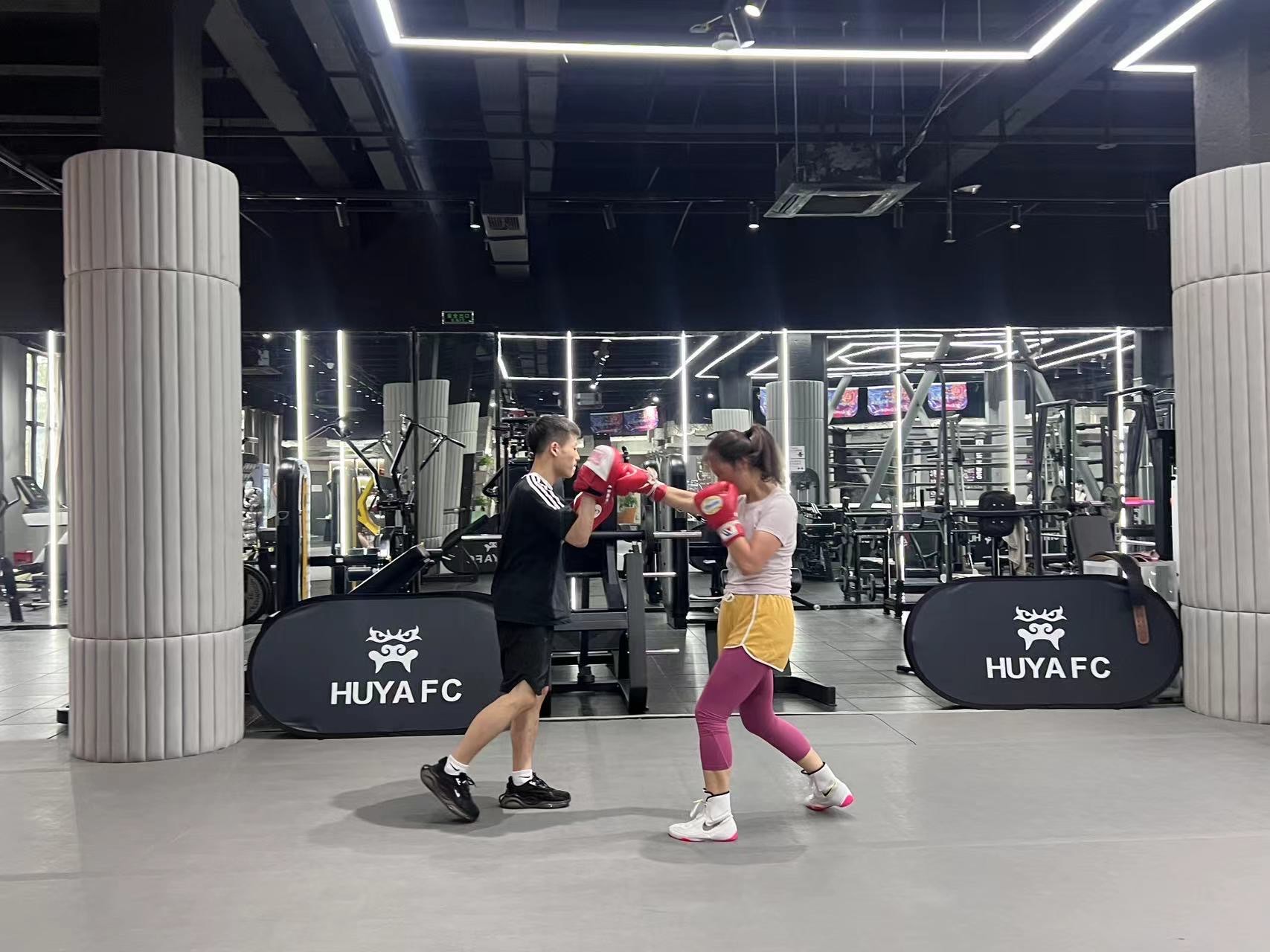 如何提高运动员的反应能力与敏捷性？