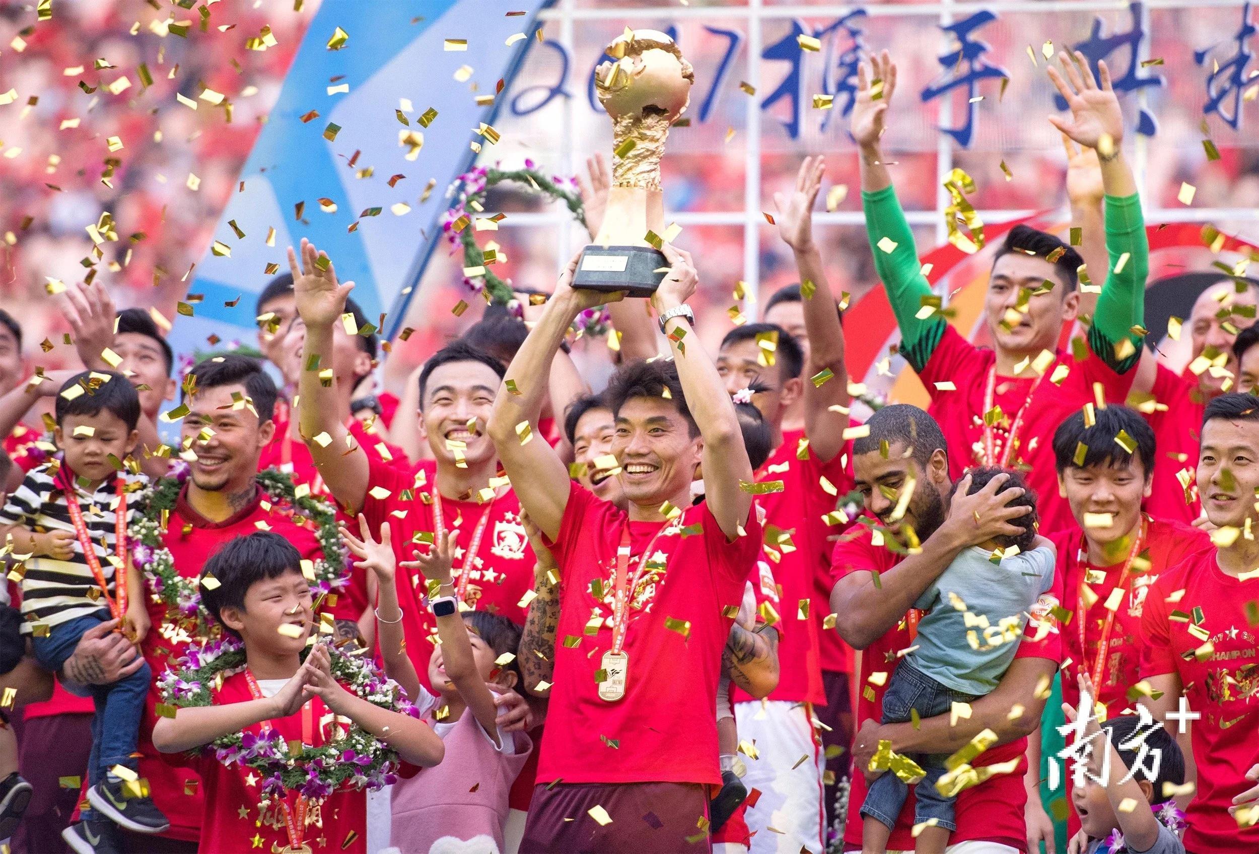 包含中国足球在世界舞台的表现：值得反思的时刻的词条